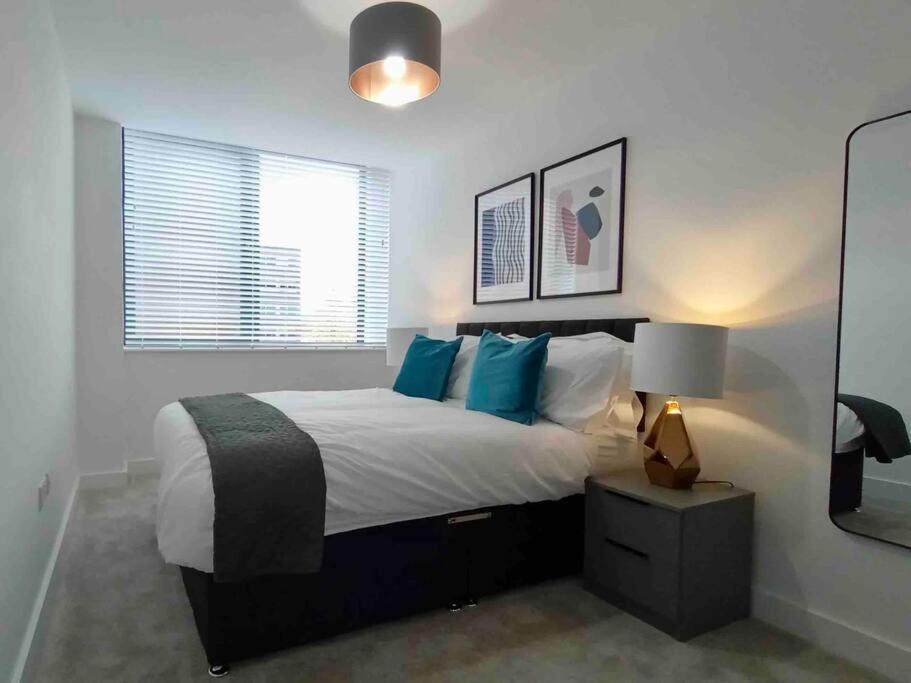 Ferienwohnung Luxury 2 Bed 2 Bath Flat Near Old Trafford Manchester Exterior foto